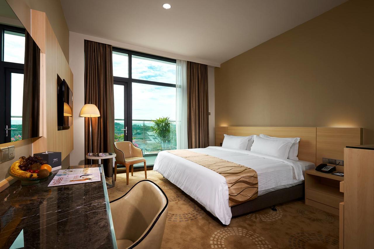 Purest Hotel Сунгай Петани Екстериор снимка