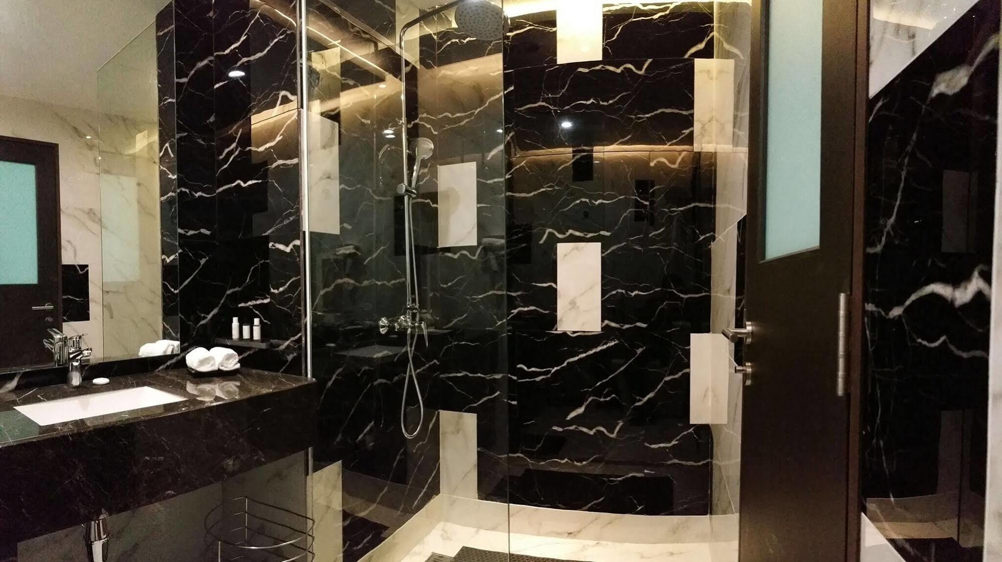 Purest Hotel Сунгай Петани Екстериор снимка