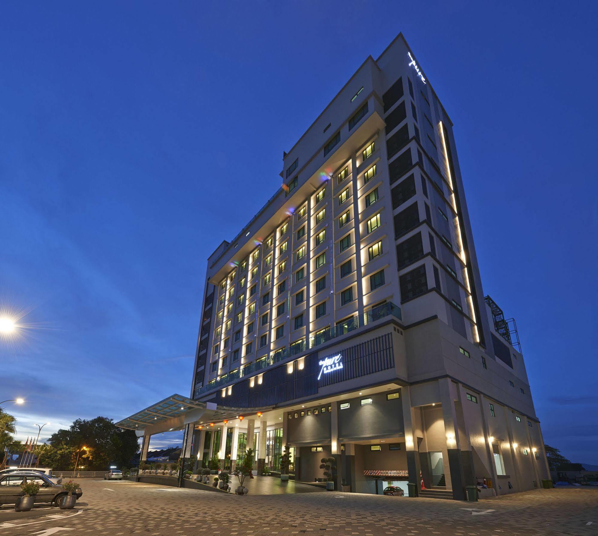 Purest Hotel Сунгай Петани Екстериор снимка