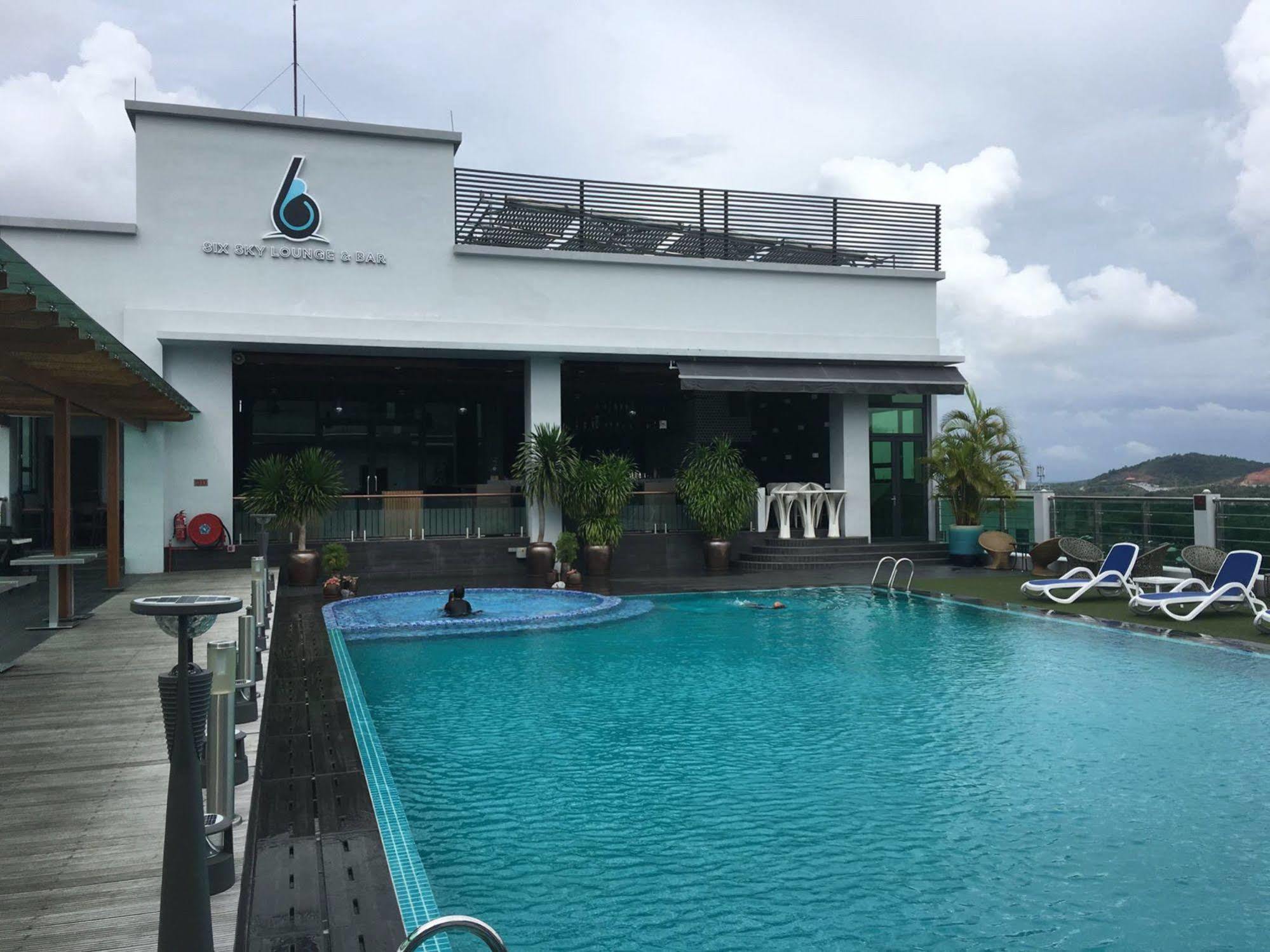 Purest Hotel Сунгай Петани Екстериор снимка
