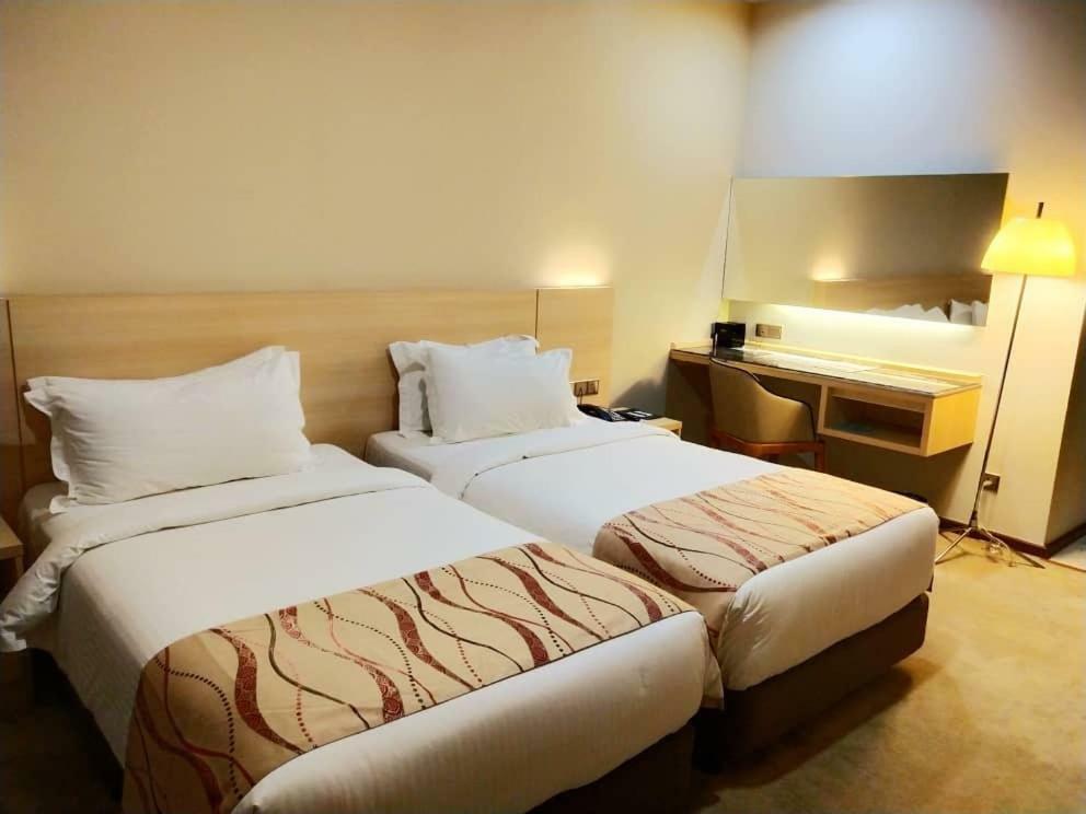 Purest Hotel Сунгай Петани Екстериор снимка