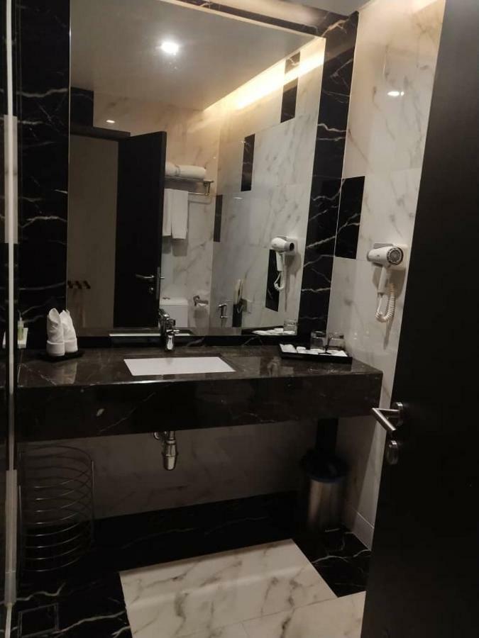Purest Hotel Сунгай Петани Екстериор снимка